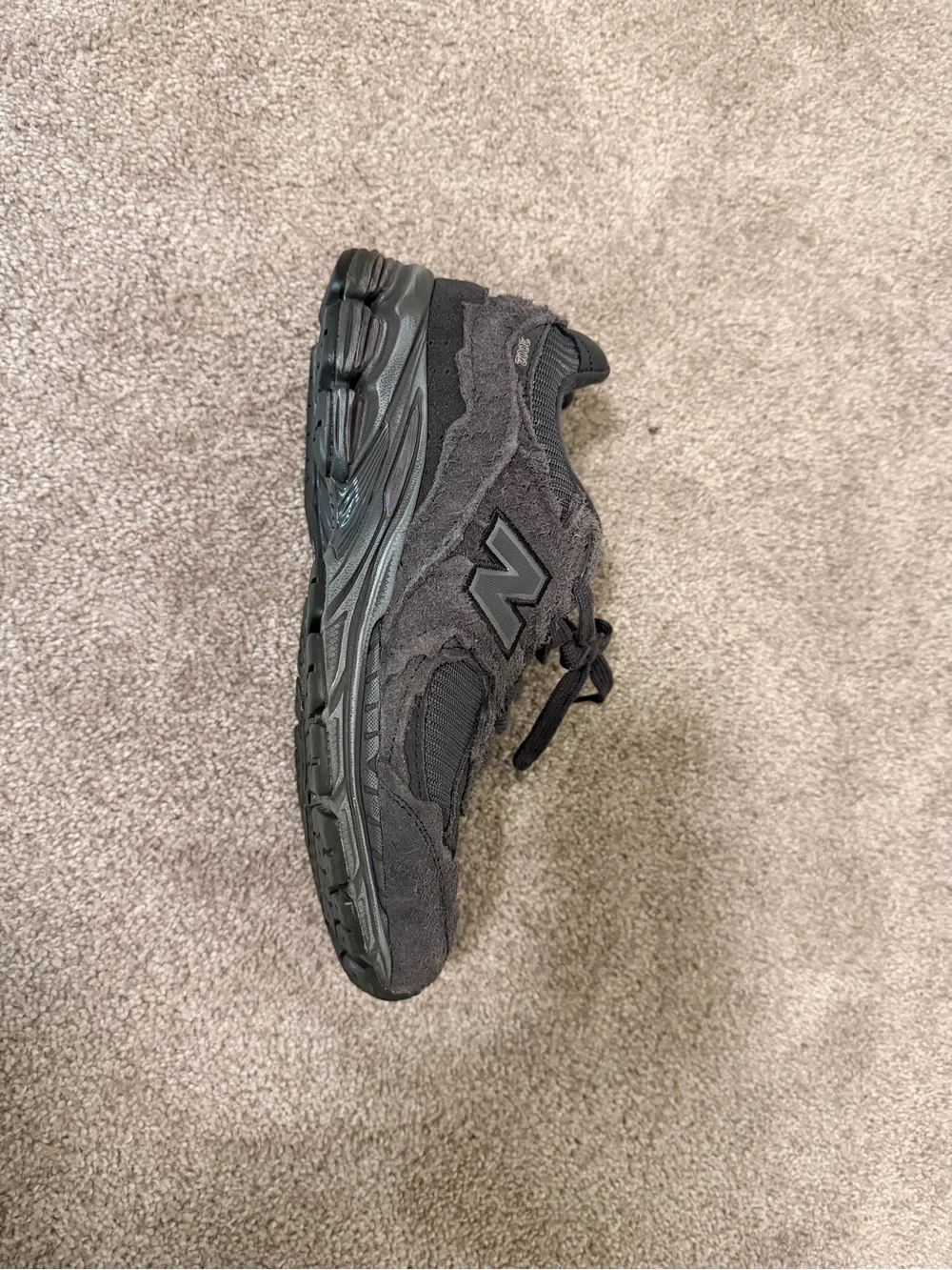 New Balance 2002R Grey/Black Suede